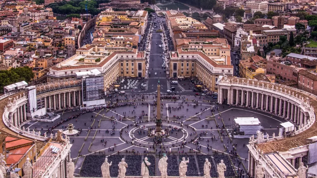 5 Segredos da Capela Sistina Revelados: O que Acontece no Conclave?