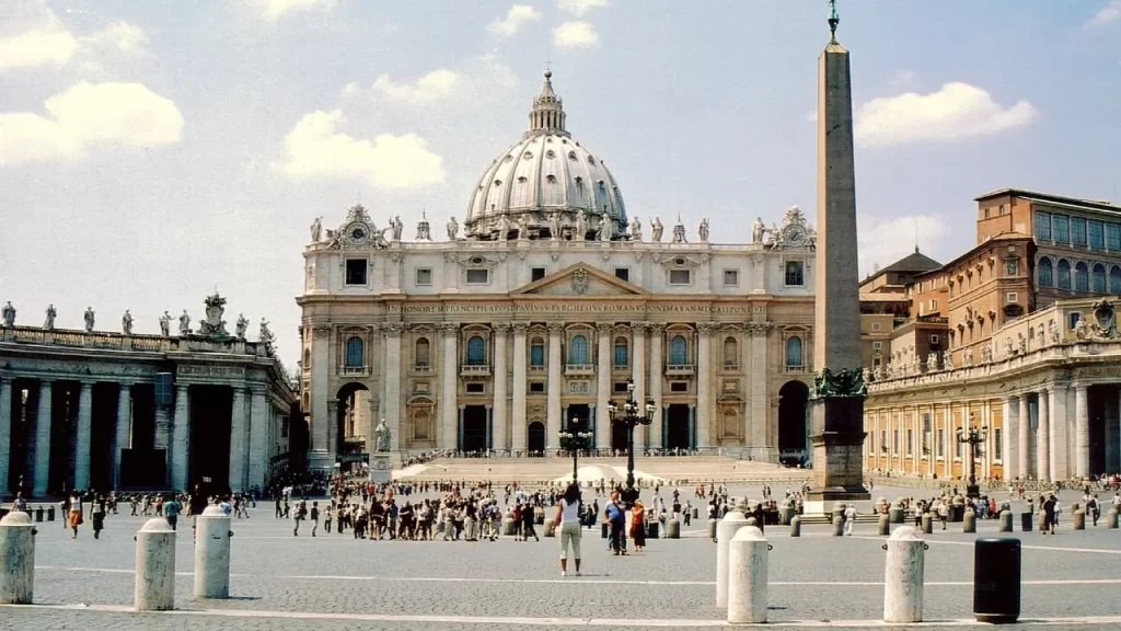 Como o Papa Leão XIV Está Redefinindo a Igreja Católica em 2025