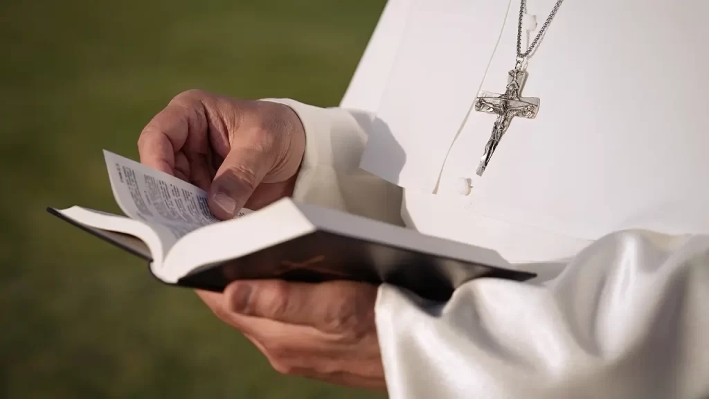 Como o Papa Leão XIV Está Redefinindo a Igreja Católica em 2025